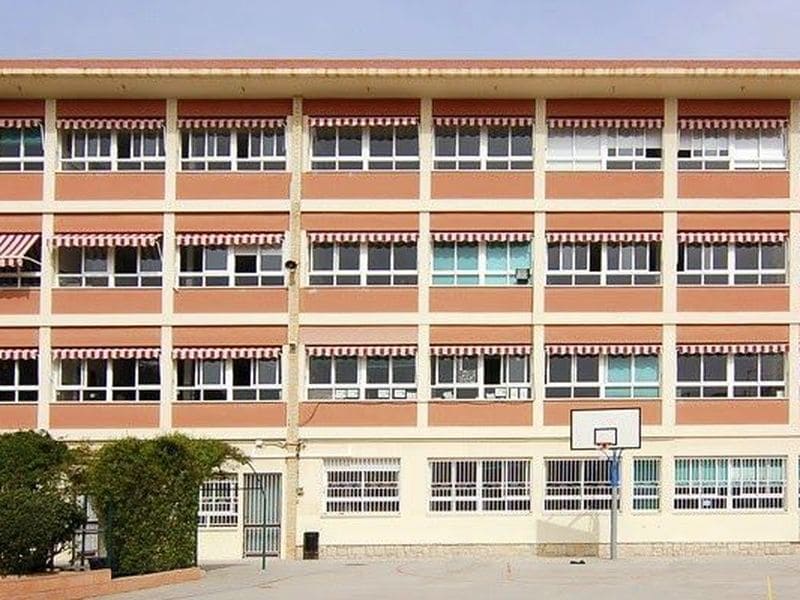 Edificio del colegio de Sant Joan d'Alacant